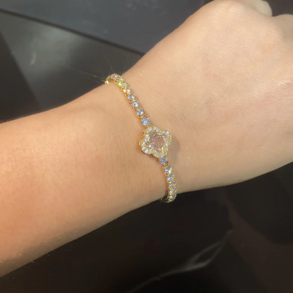 Adjustable diamond bracelet