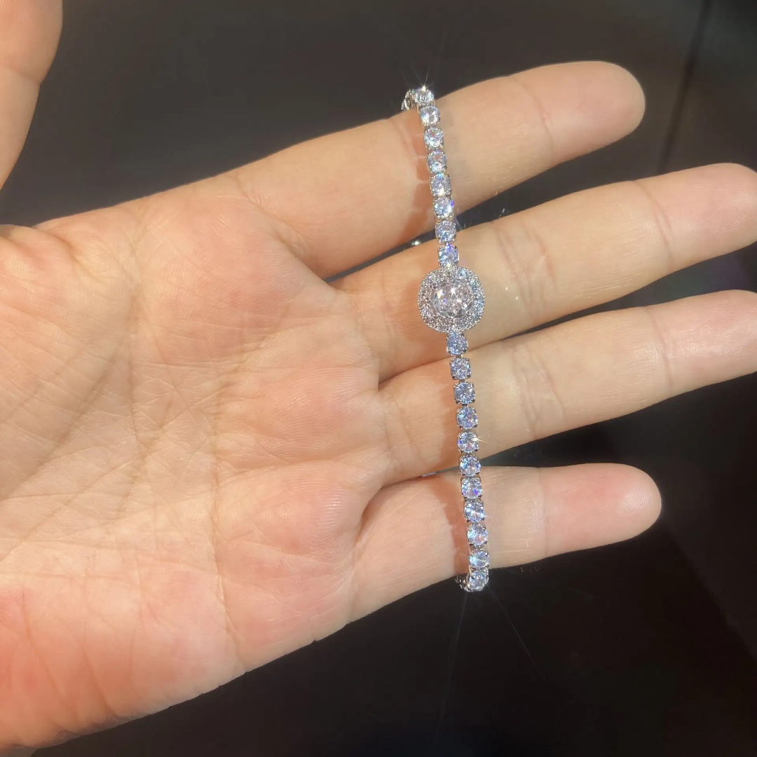 Adjustable diamond bracelet